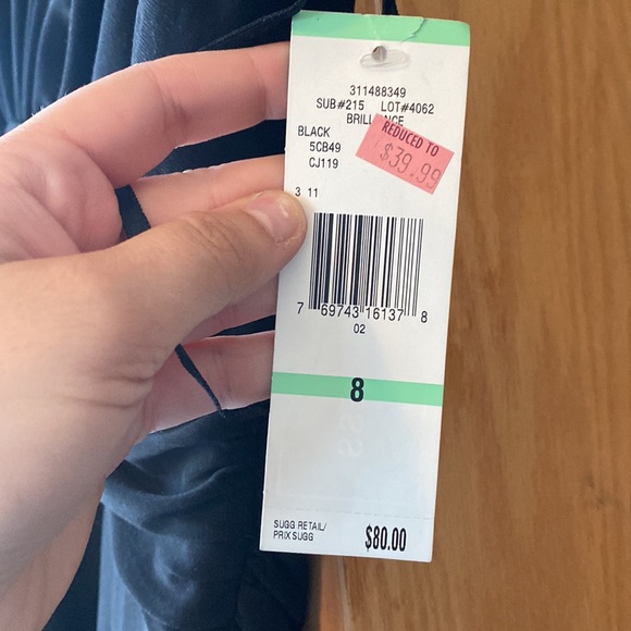 Sleeveless black ruched dress - Picture 4 of 6